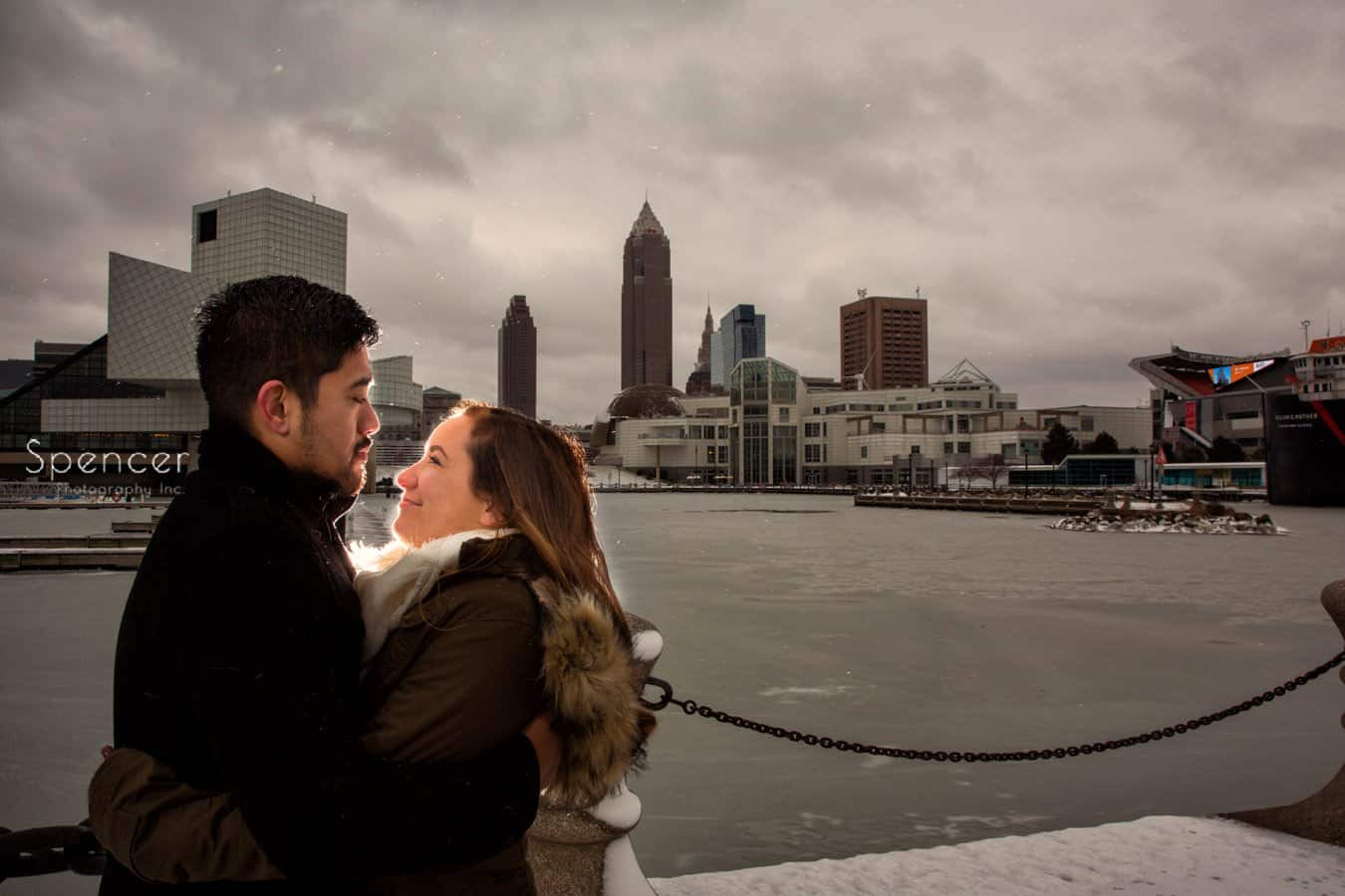You are currently viewing Winter Engagement Pictures // Cleveland Engagement