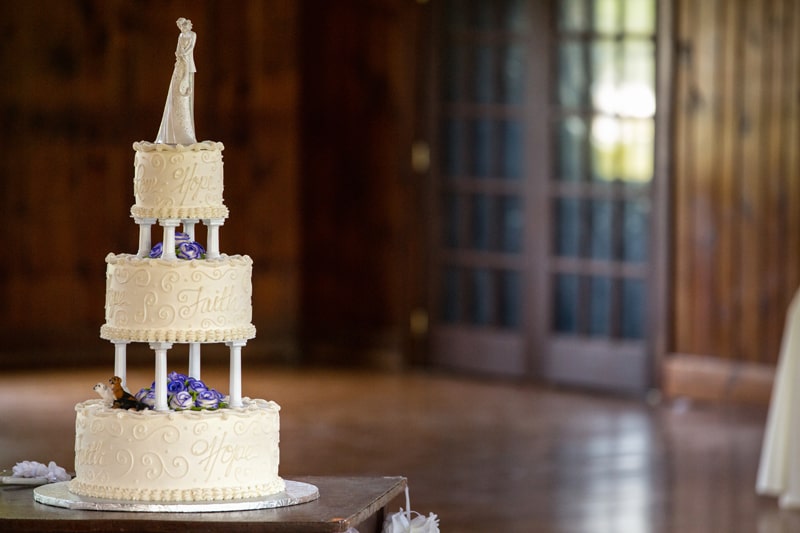 wedding cake at columbia ballroom
