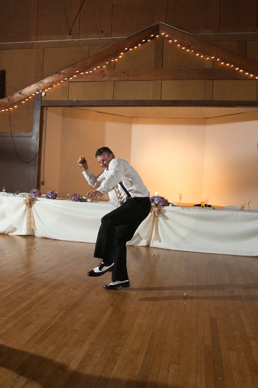 groom dancing