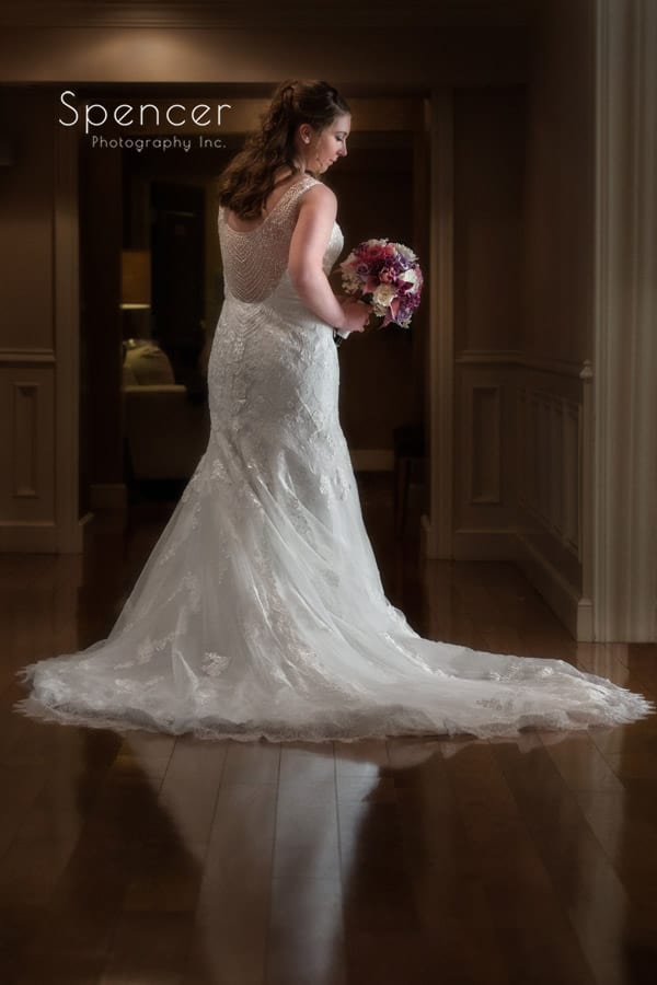 tradtional bridal portrait at shady hollow country club