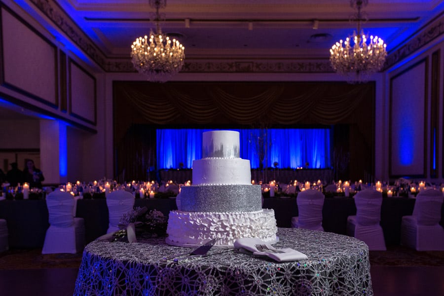 wedding cake cleveland renaissance