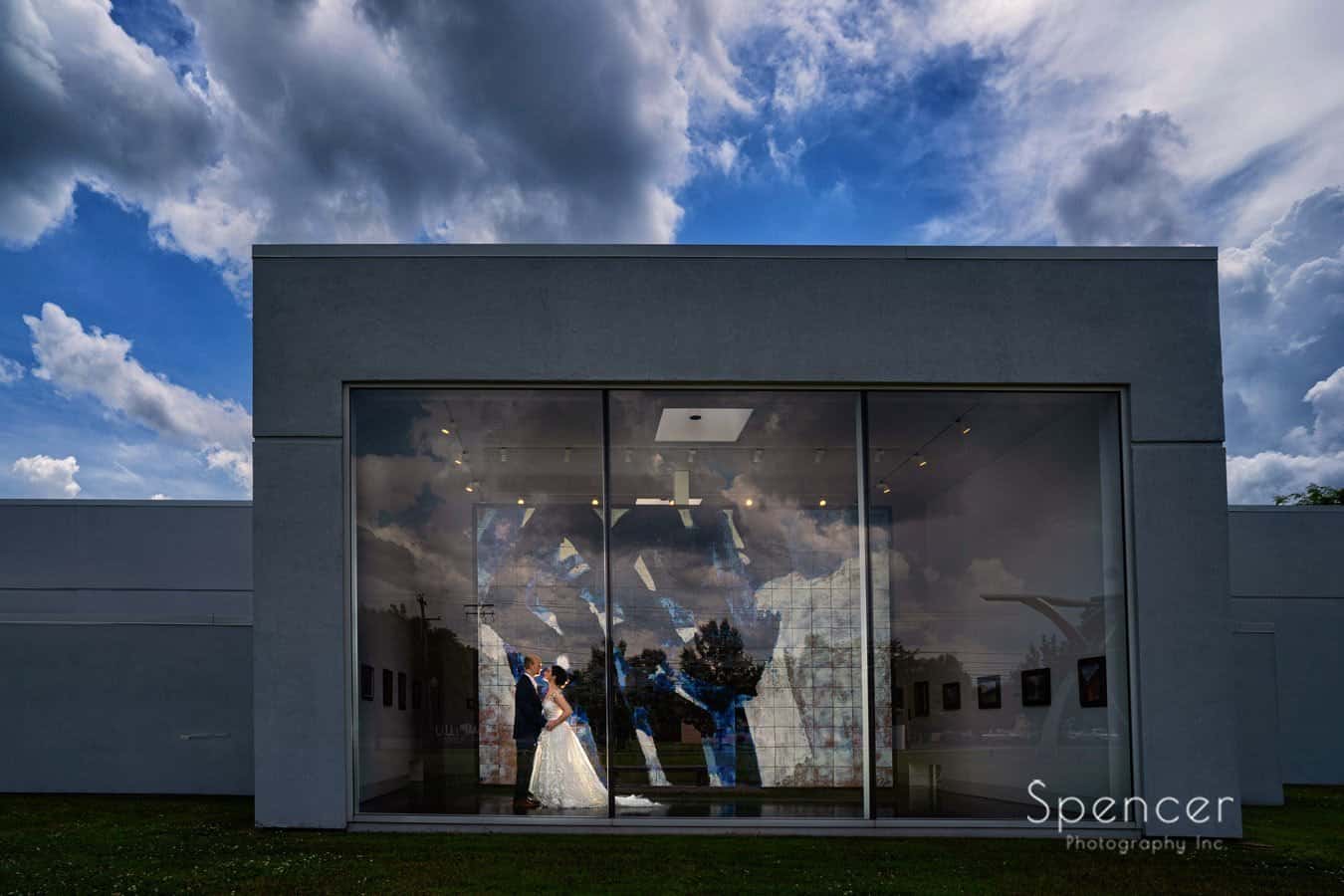 dramatic wedding picture at Butler Museum of Art