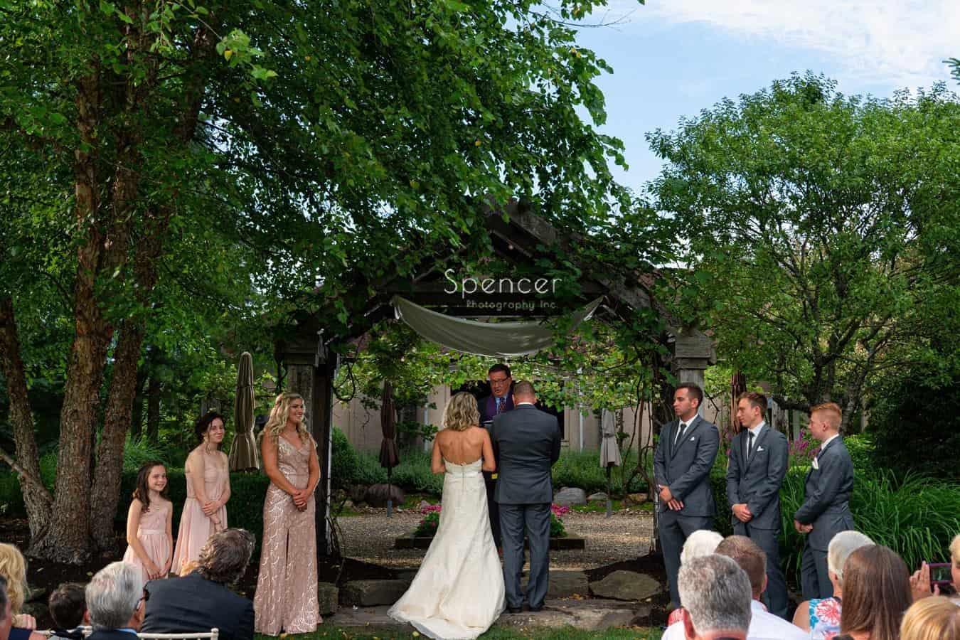 picture of wedding ceremony at Thorncreek Winery