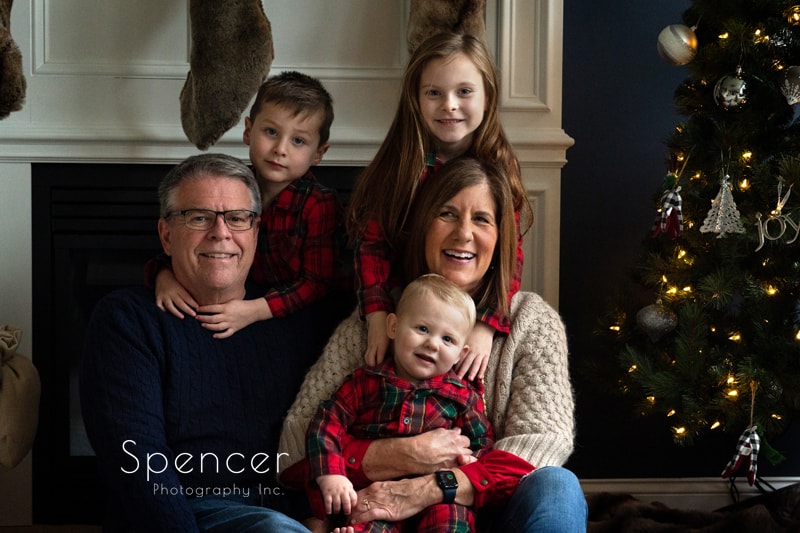 grandparents with grandchildren in professional photo