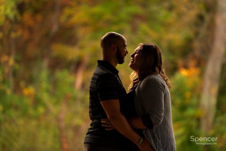 Read more about the article Engagement Pictures at Mill Stream Park // Cleveland Photographer