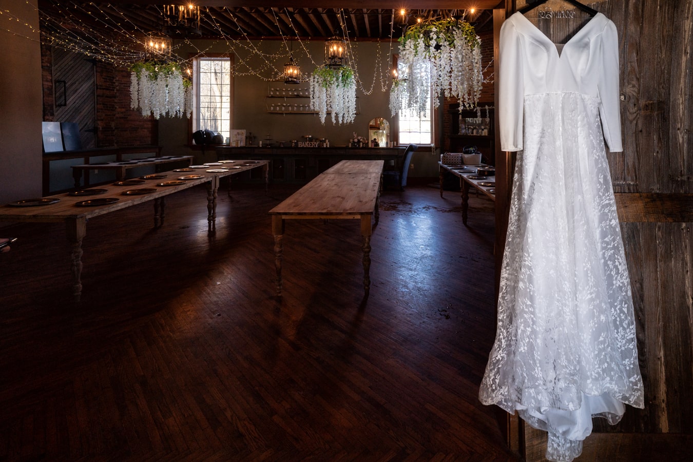 Read more about the article New Wedding Venue in Northeast Ohio // Cleveland Photographer