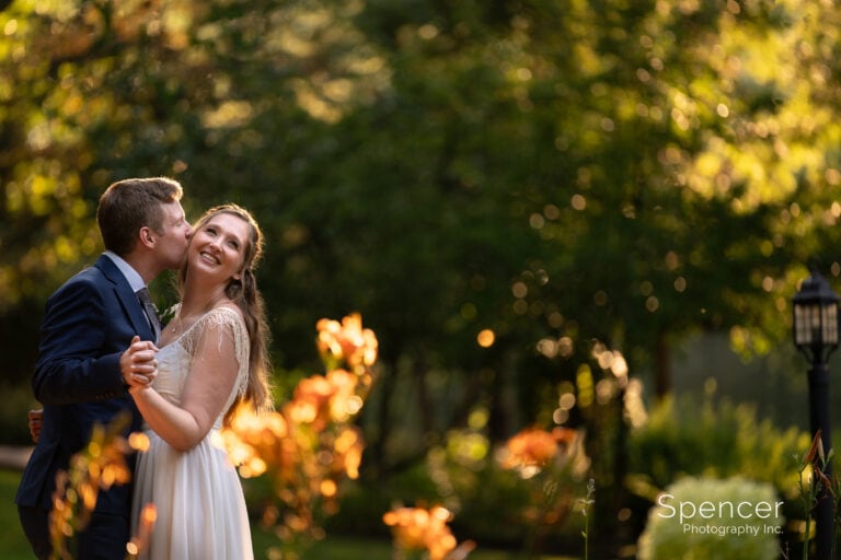 Read more about the article Wedding at Landoll’s Mohican Castle | Cleveland Photographer