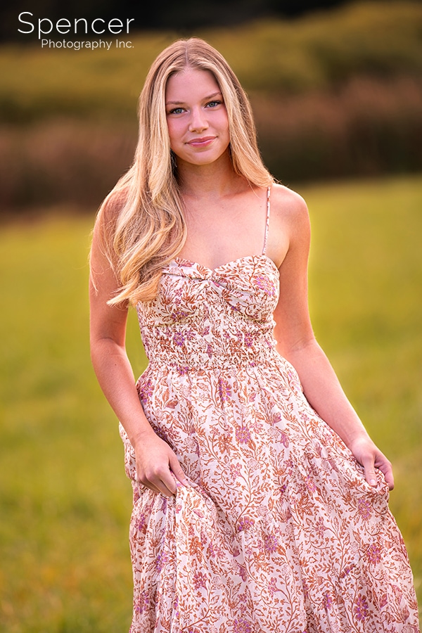 Read more about the article Senior Pictures in Hale Farm and Village | Cleveland Photographer